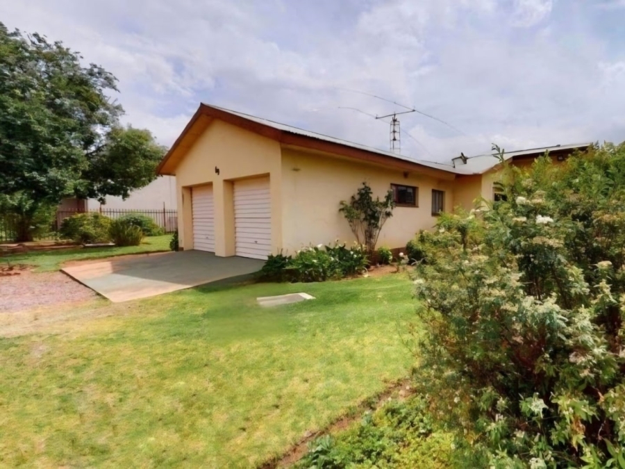 5 Bedroom Property for Sale in Blydeville Northern Cape